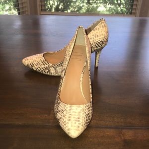 Beautiful I•N•C snakeskin print heels